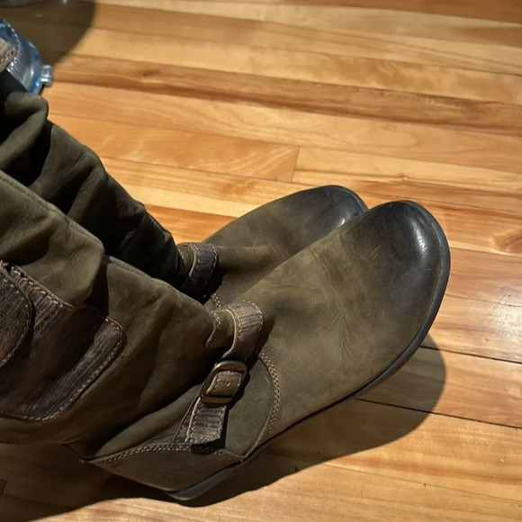 Ruff Hewn Tilly distressed leather avocado full length zipper back cuffed boots - Picture 6 of 8